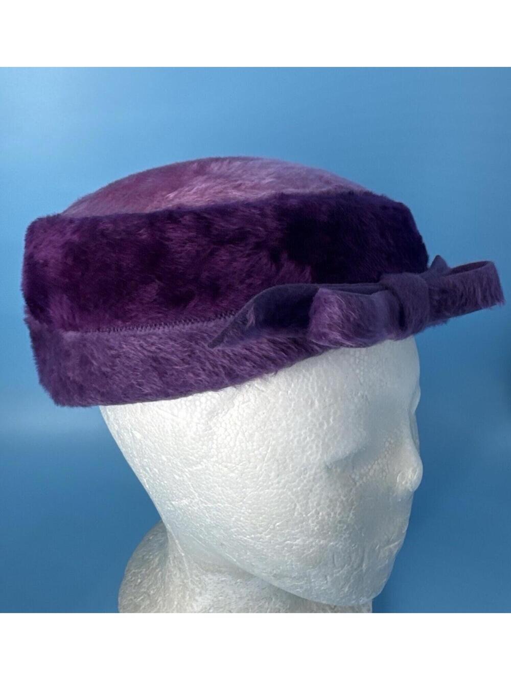 VTG Musketeer Purple Faux Fur Felt Hat Made in Austria Size 22 Women’s Pill Box